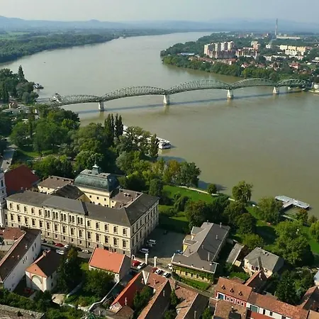 Zara * Sturovo